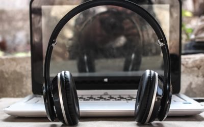 Listamos 5 podcasts sobre cães e gatos